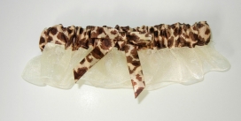 Ivory Garter w/Animal Print Band